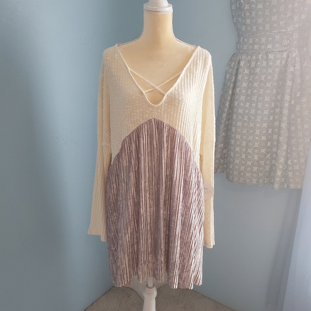 💥NWT Hummingbird Sz 2X velvet pleated dress A63
